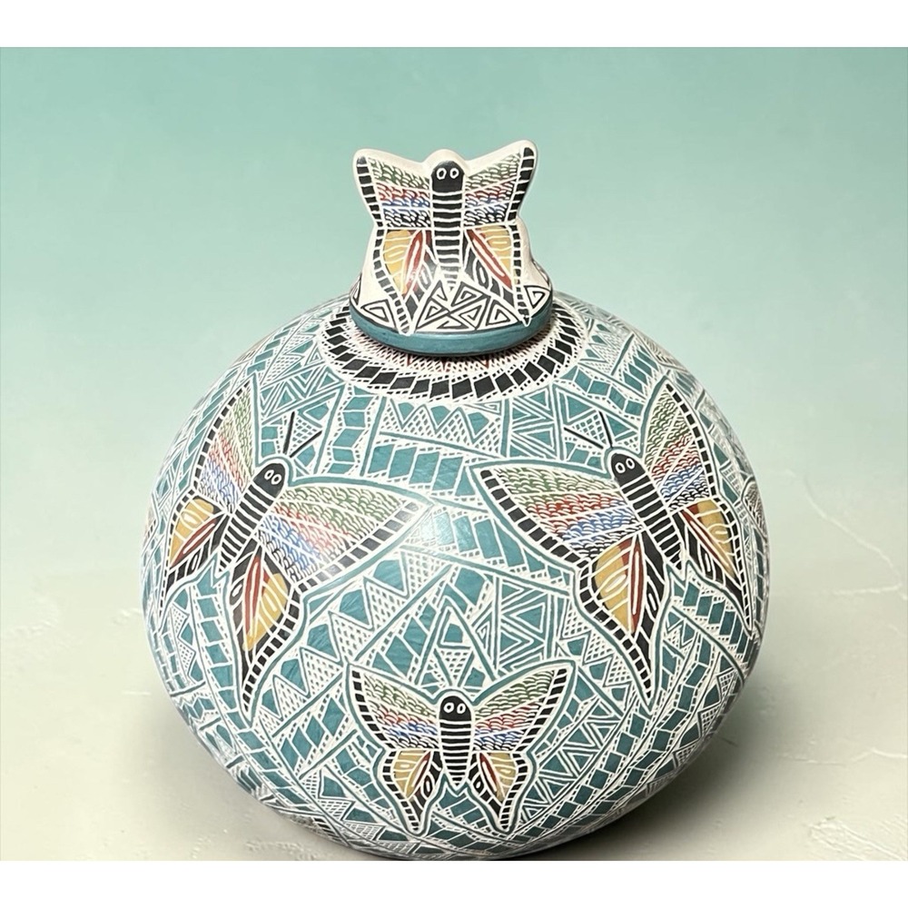 Mata Ortiz Pottery Oscar Ramirez Seed Pot W Lid Butterfly Hand Painted Art Clay